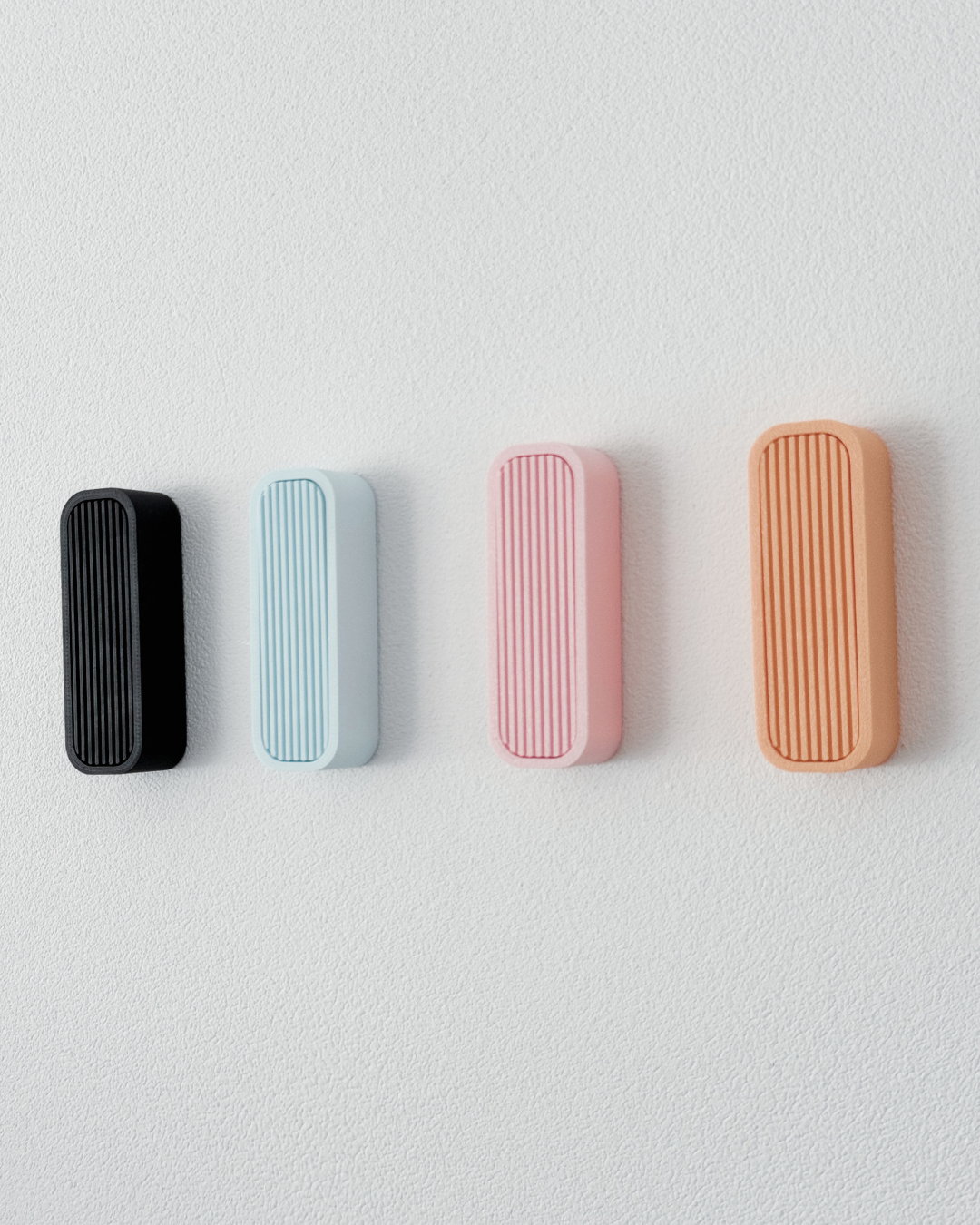 Minimalistischer Klapp-Wandhaken für Rennradhelme & Caps