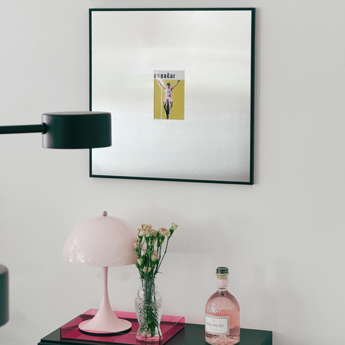 BLACK FRAME 50