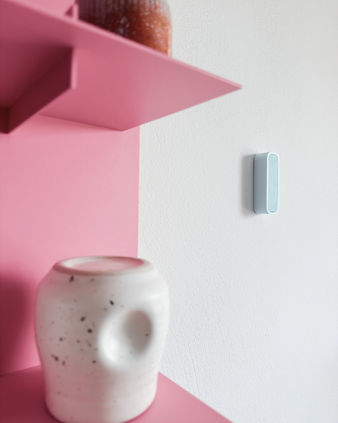 Minimalistischer Klapp-Wandhaken für Rennradhelme & Caps